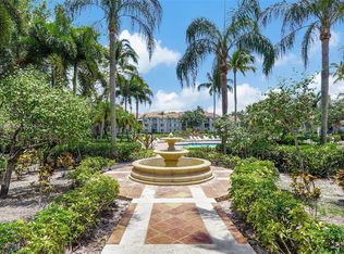 12172 Saint Andrews Pl APT 306, Hollywood, FL 33025