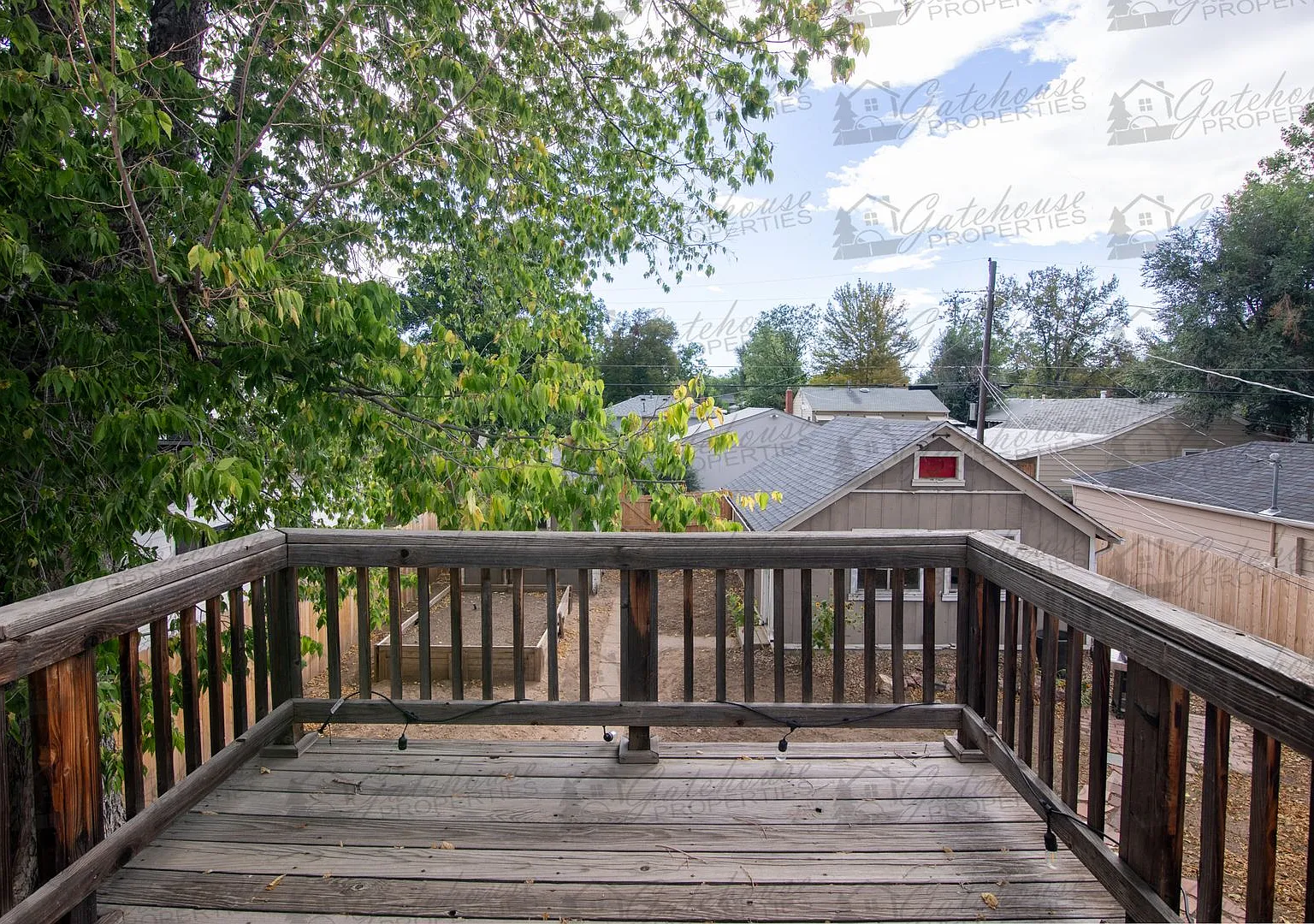 Spacious 3-Bedroom Englewood Home with Large Yard, Oversized Kitchen & 2-Car Garage — Photo 3