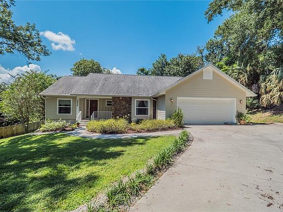 2nd image of 2228 Dogwood Cir