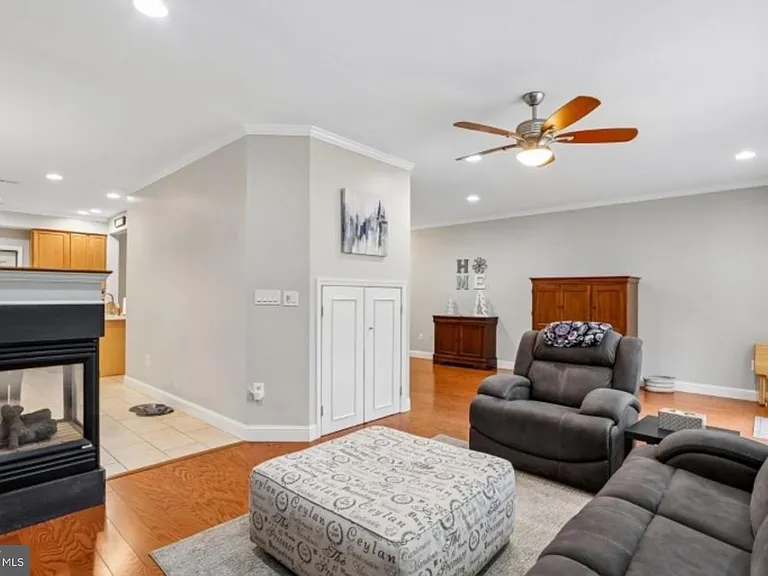 17 Miller Cir — Photo 3
