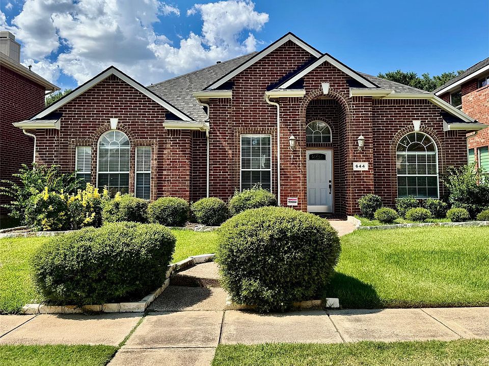 1st image of 644 Forest Hill Dr