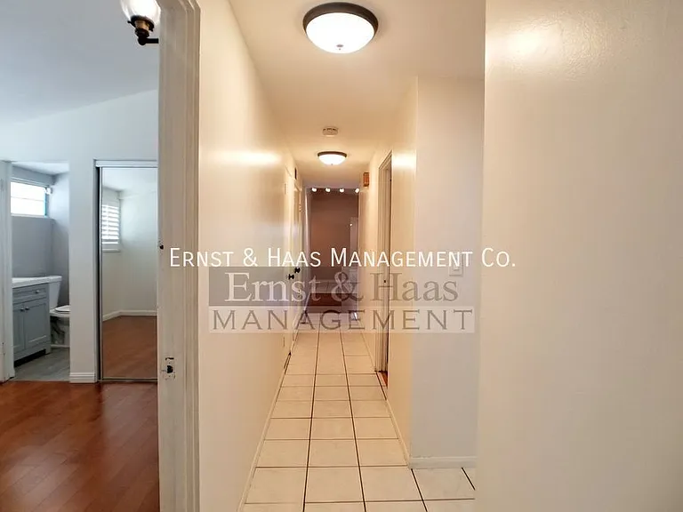 3310 E Curry St — Photo 19
