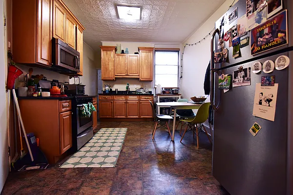 Rented by Coda Real Estate NYC | media 27