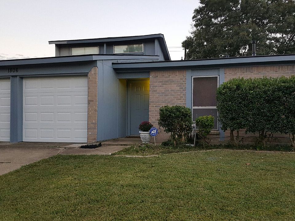 1st image of 1806 Hemlock Dr
