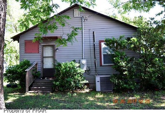2nd image of 433 Kyle St