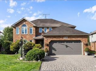 446 Corbett Dr, Lakeshore, ON N8N 4T4