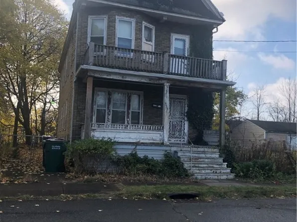 553 E North St, Buffalo, NY 14211