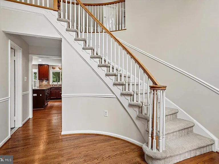676 Old Hunt Way — Photo 4