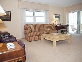 5th image of 1919 Gulf Shore Blvd N APT 704