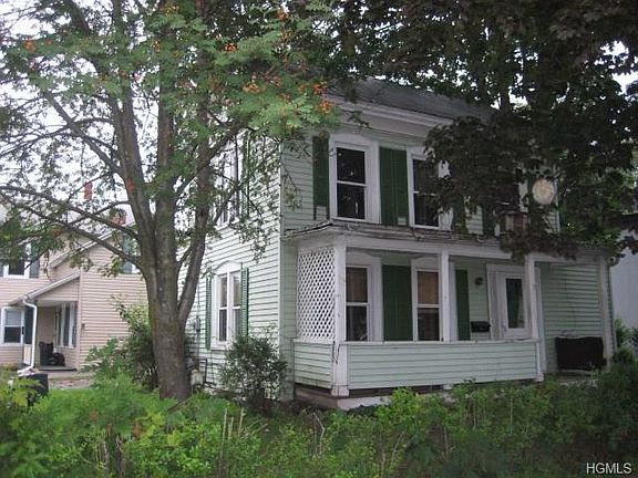 4th image of 136 Ball St