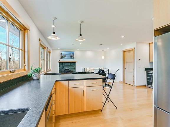 4th image of 64070 Bradfield Rd