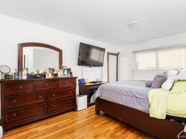 151-42 82nd Street image 5 of 24