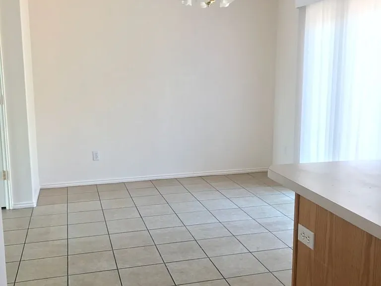 Summerwood Apartments — Photo 8