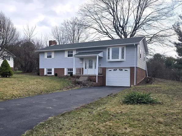 1302 Robinwood Dr, Clarion, PA 16214