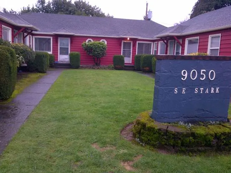 Stark Street 8-Plex — Photo 1