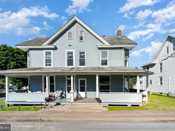 53 N Market St, Millerstown, PA 17062