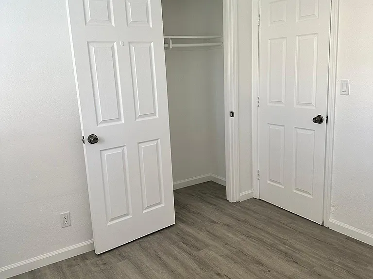 1722 Linda Ave — Photo 11