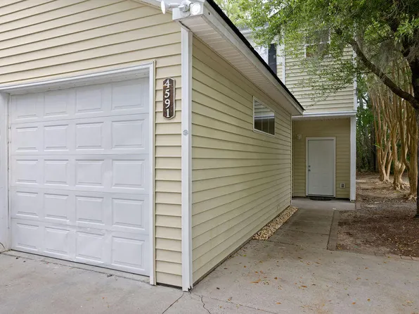 4591 Great Oak Dr, North Charleston, SC 29418