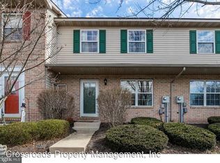 18 Lenape Ln, Douglassville, PA 19518