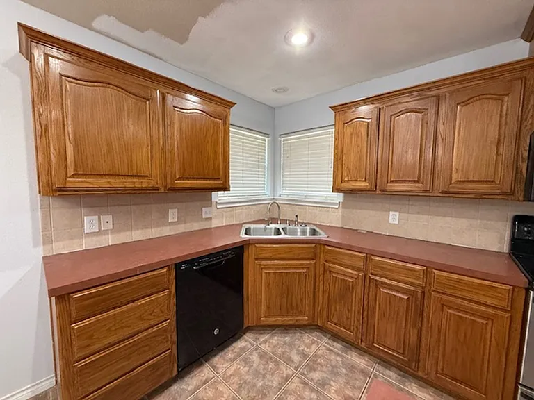 5409 Wagon Wheel Ave — Photo 7