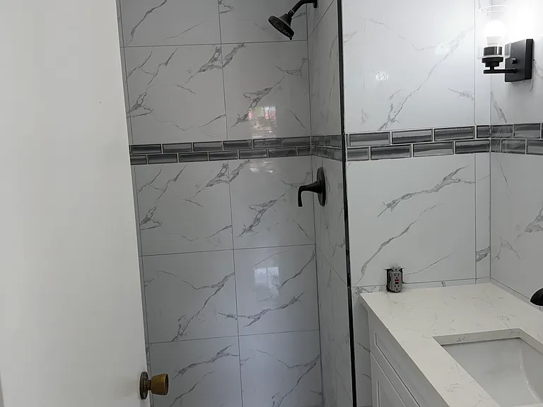 701 Westwood Ln — Photo 1