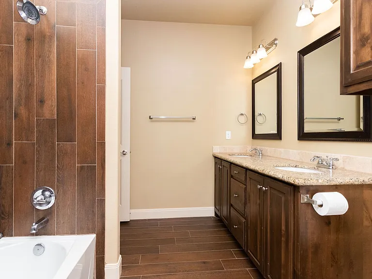 9635 Mossberg St — Photo 19