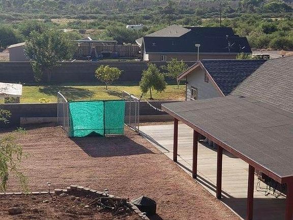 3rd image of 362 W Raven Cliff Way