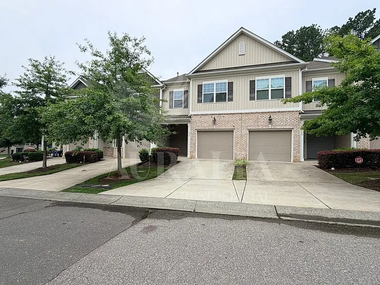 907 Saratoga Dr — Photo 15