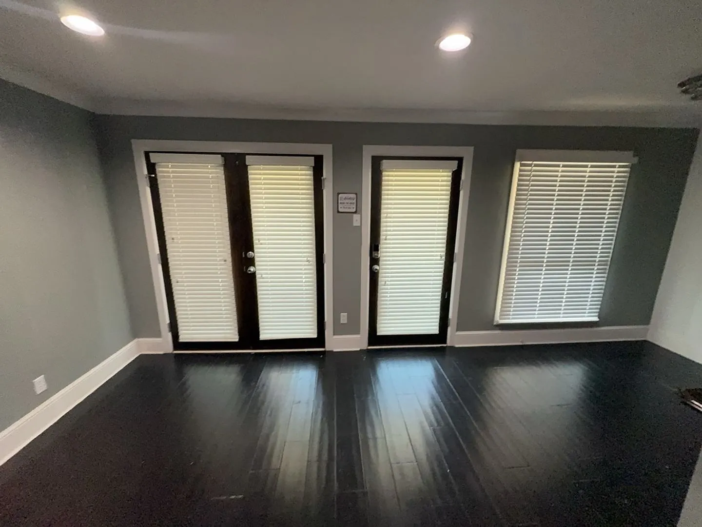 1BR/1BA | Newly Renovated Home | Gated Community| In Dallas! — Photo 1
