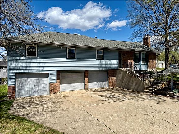 5th image of 8220 Ohio Ave