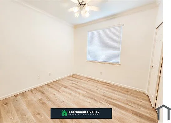 1901 Yarnell Way — Photo 15