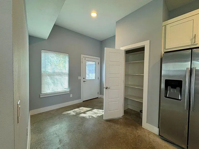 6201 Felix Ave #A — Photo 11