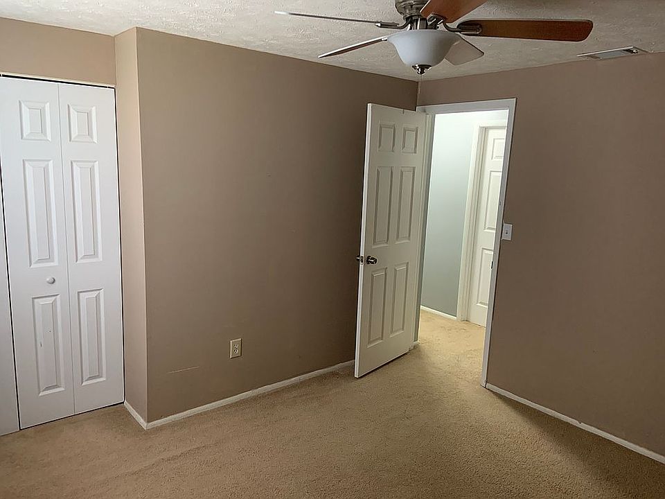 2nd image of 2302 Executive Dr