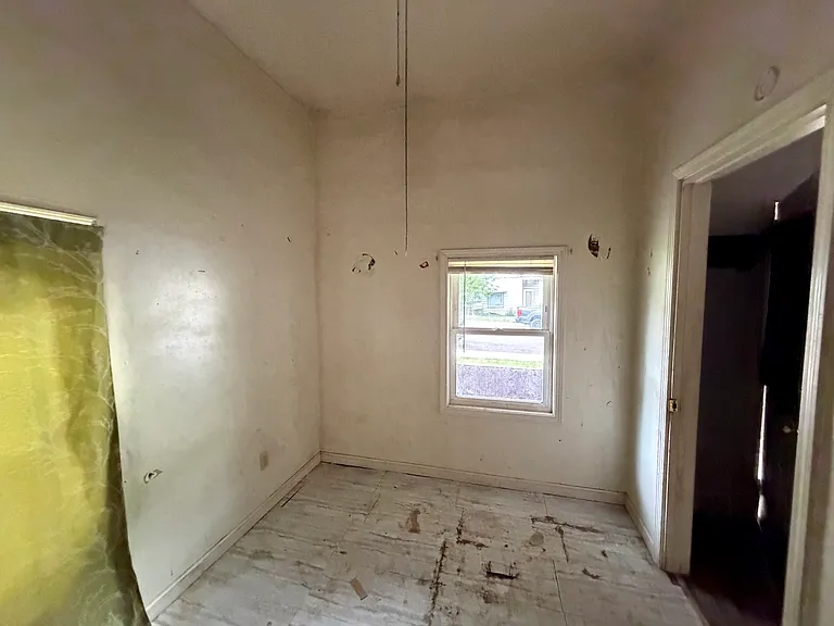 711 Vine St — Photo 12