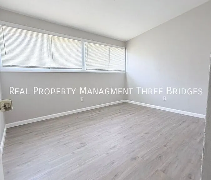 8418 Bayberry Dr — Photo 1