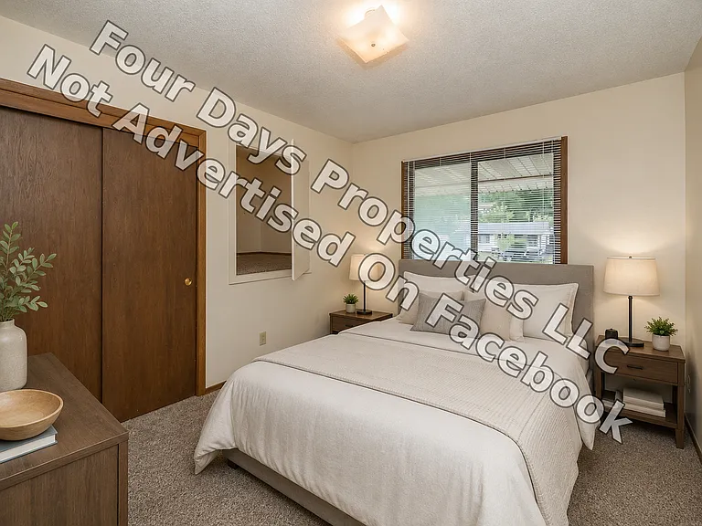 4421 S Union St — Photo 16