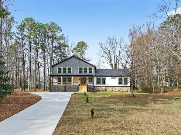 170 Lakeview Ln, Fayetteville, GA 30214