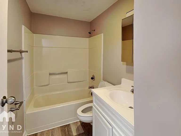 2270 Cardston Dr — Photo 12