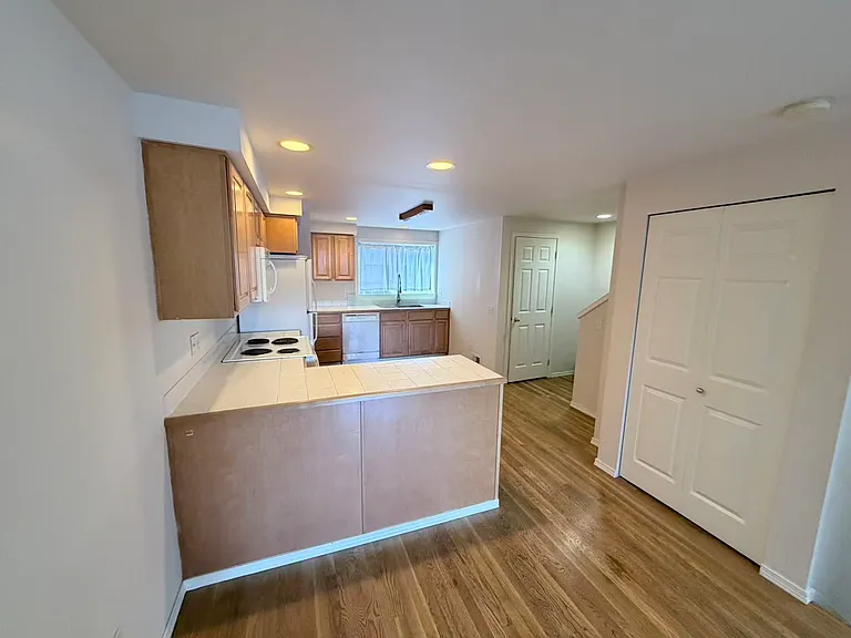 11730 Greenwood Ave N #B — Photo 9