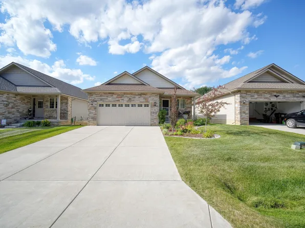 1021 Preservation Dr, Tecumseh, MI 49286