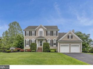 9 McKinley Ct, East Windsor, NJ 08520