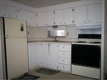 3rd image of 5763 Holiday Park Blvd