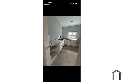3284 Northwestern St Photo 1