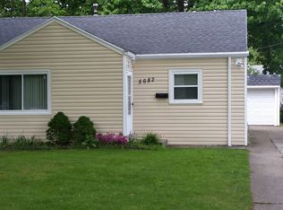 5682 Porter Rd, North Olmsted, OH 44070