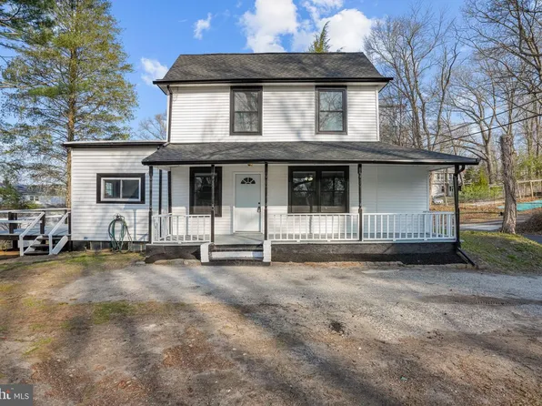 218 Lake Ave, Clementon, NJ 08021