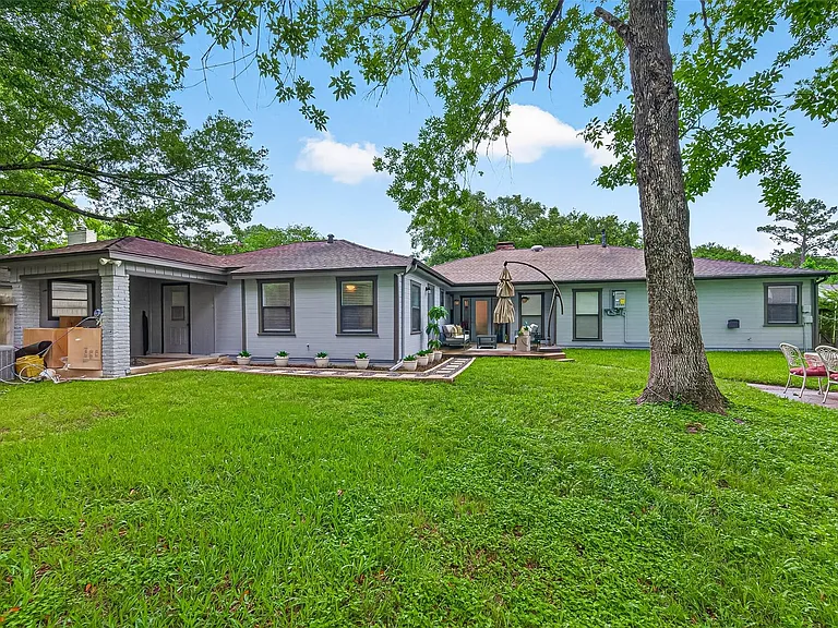 548 Brandon Rd — Photo 36