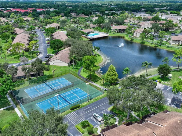 618 Sea Pine Way #B1, Greenacres, FL 33415