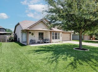 208 Boulder Dr, Navasota, TX 77868