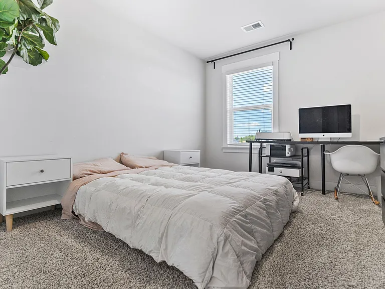 304 Garrison Grove Dr — Photo 18