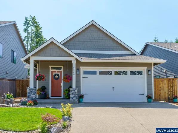 2580 S Lydia Loop, Hubbard, OR 97032